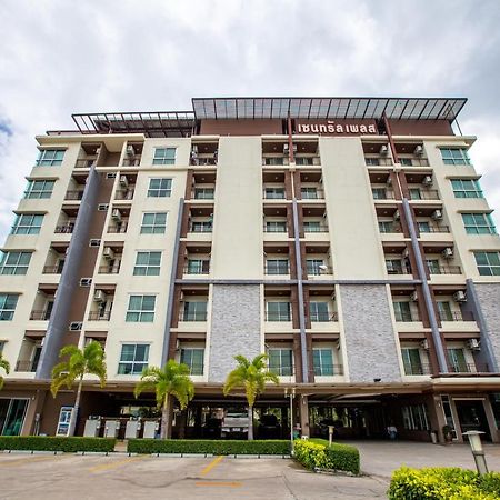 Central Place Serviced Apartment Chonburi Exterior photo